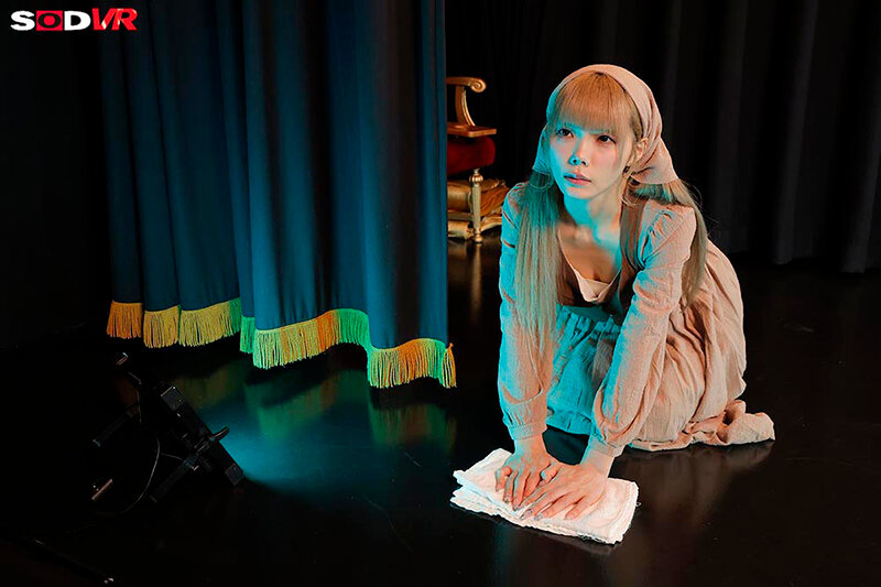 【VR】【8K】舞台『裸の女王様』主演:美澄玲衣 ウチのクラスの出し物は、生意気一軍女子の理解らせストリップ劇のサンプル画像6